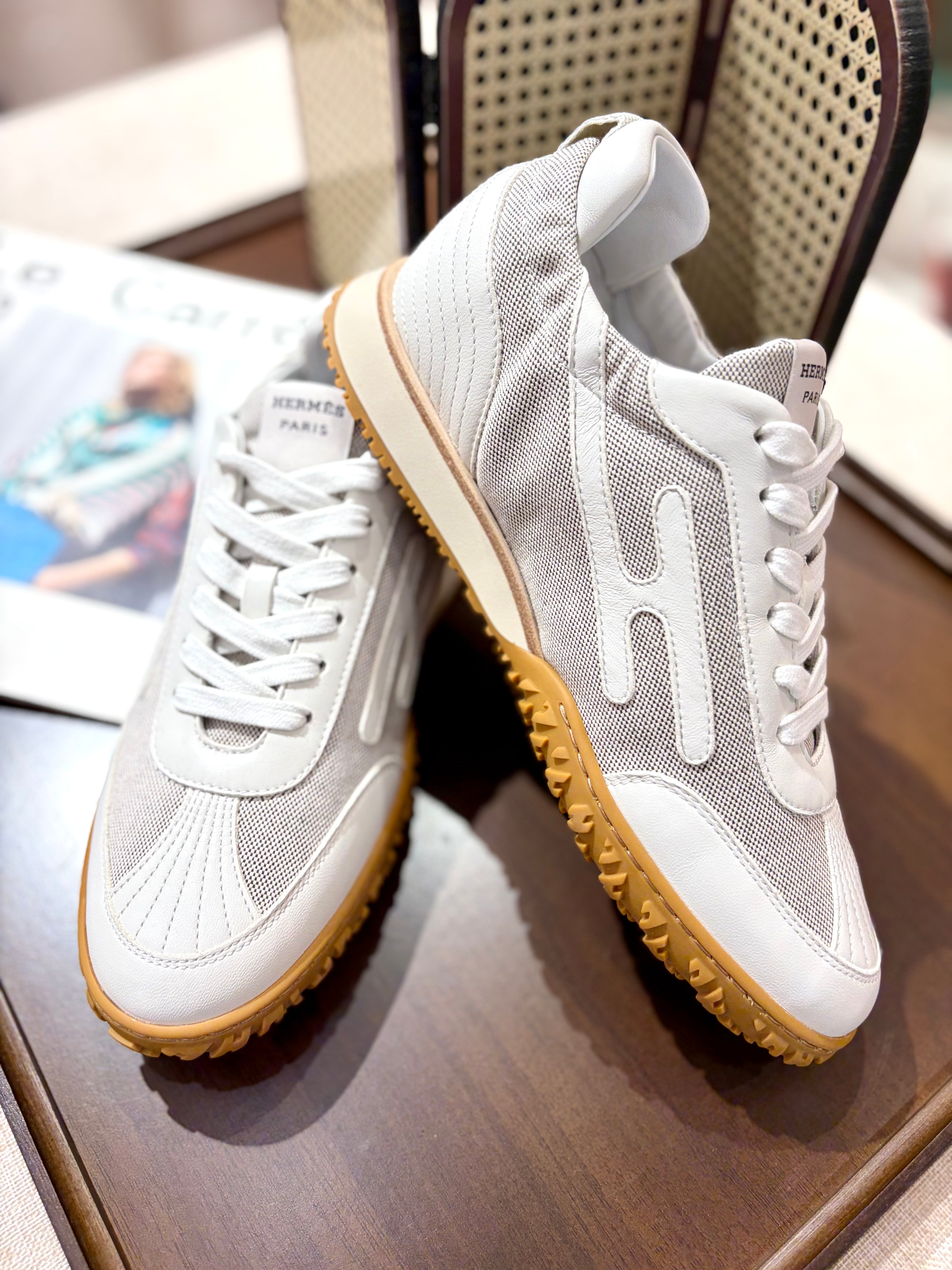 [New] Hermès Jet Sneaker Prunoir/Blanc 37