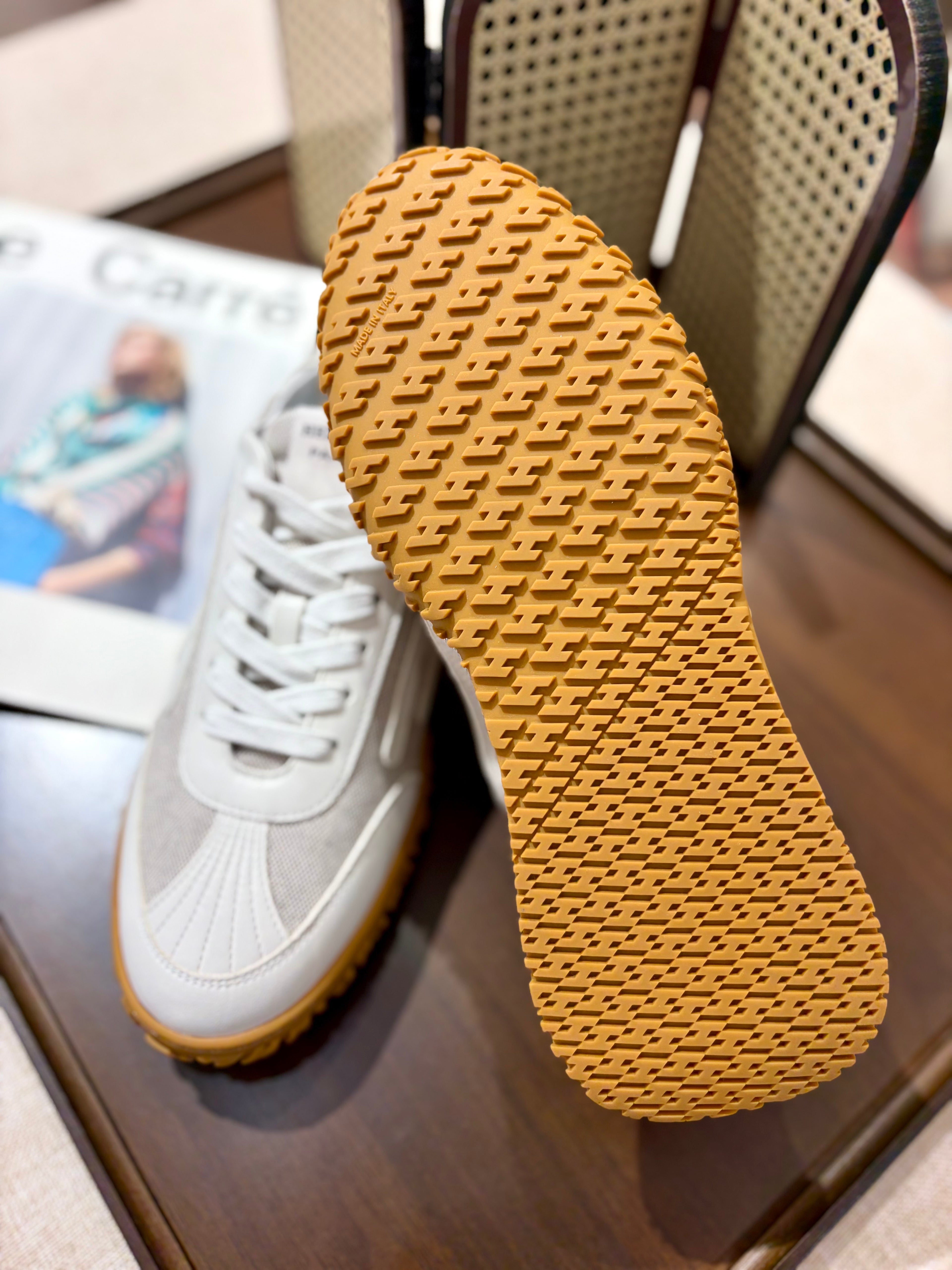 [New] Hermès Jet Sneaker Prunoir/Blanc 37