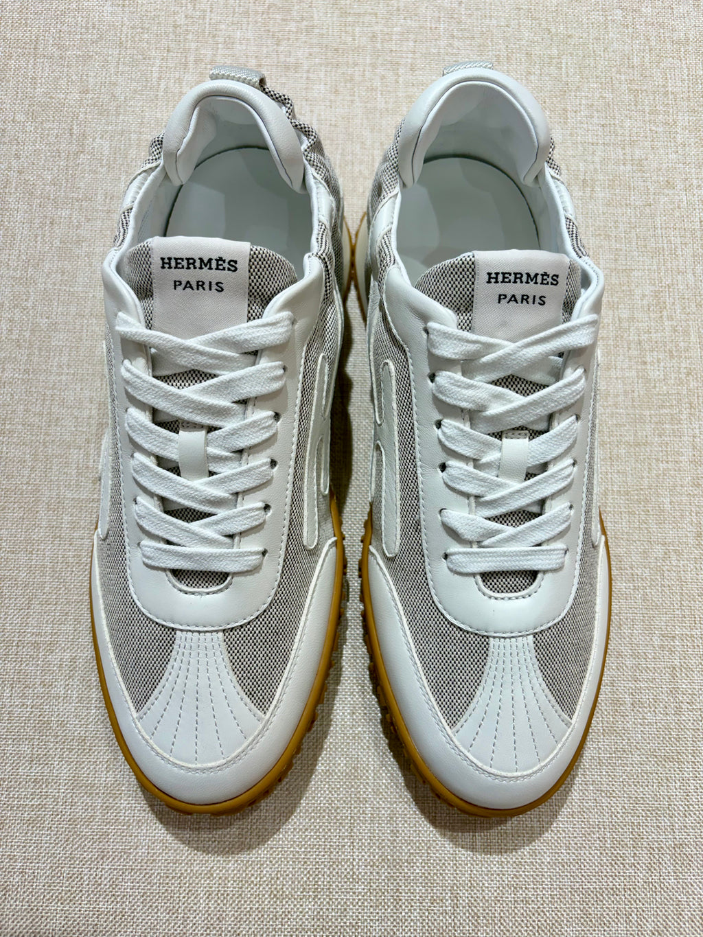 [New] Hermès Jet Sneaker Prunoir/Blanc 37