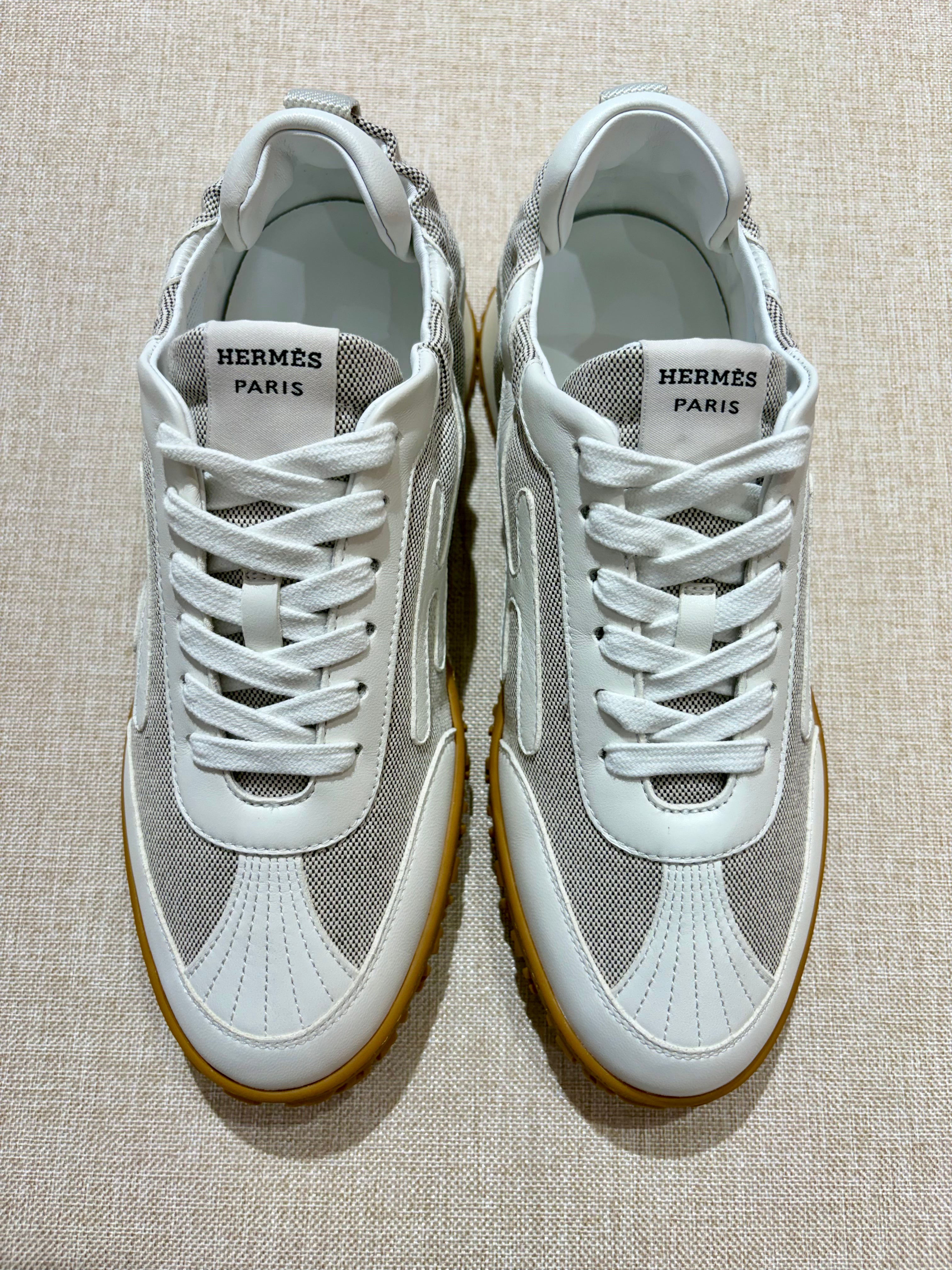 [New] Hermès Jet Sneaker Prunoir/Blanc 37