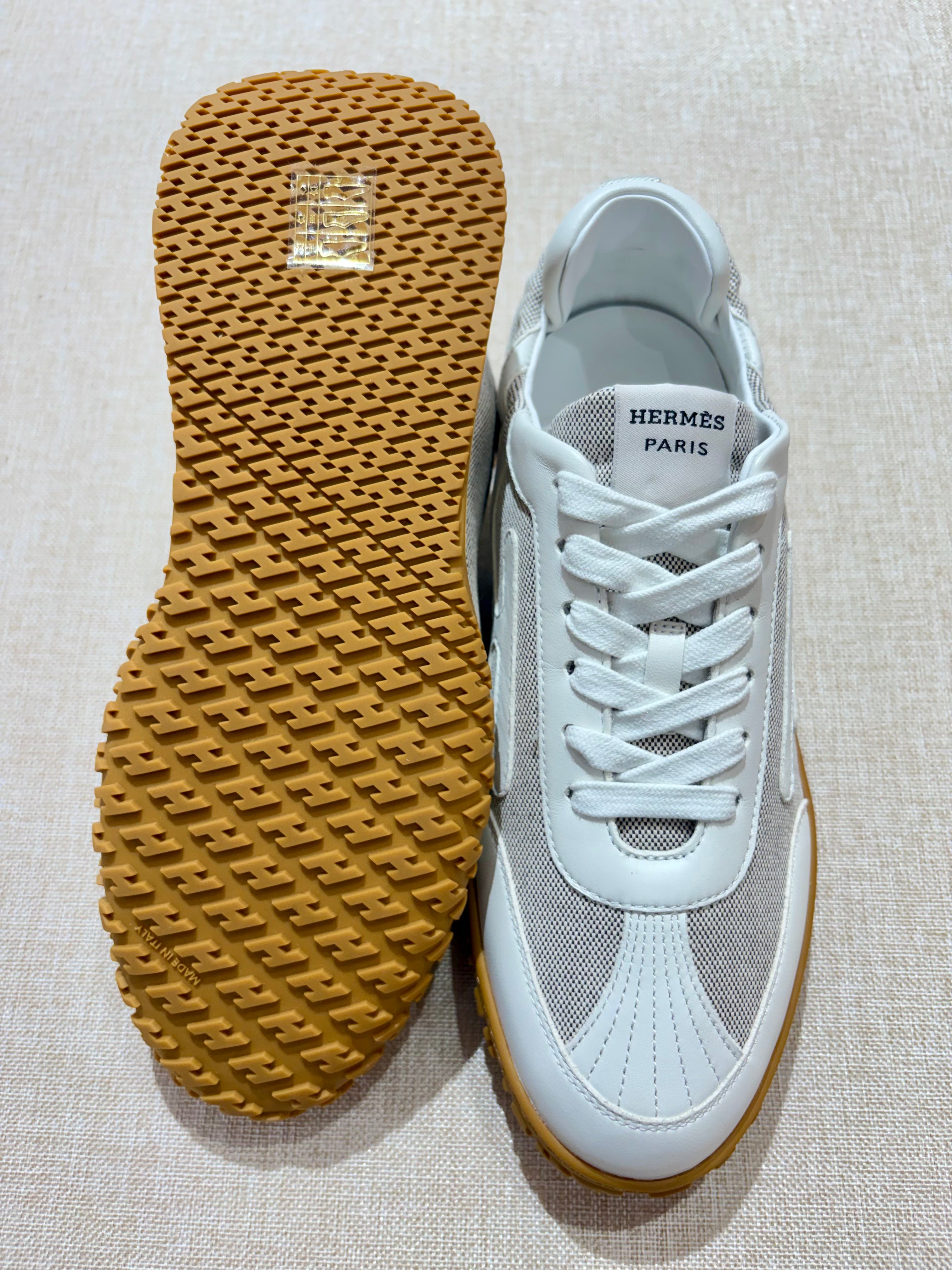 [New] Hermès Jet Sneaker Prunoir/Blanc 37