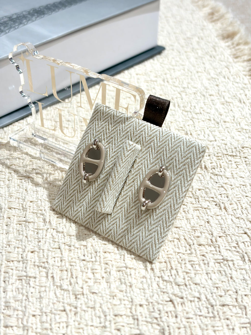 [New] Hermès Mini Maillon Earrings Marron Glacé Silver