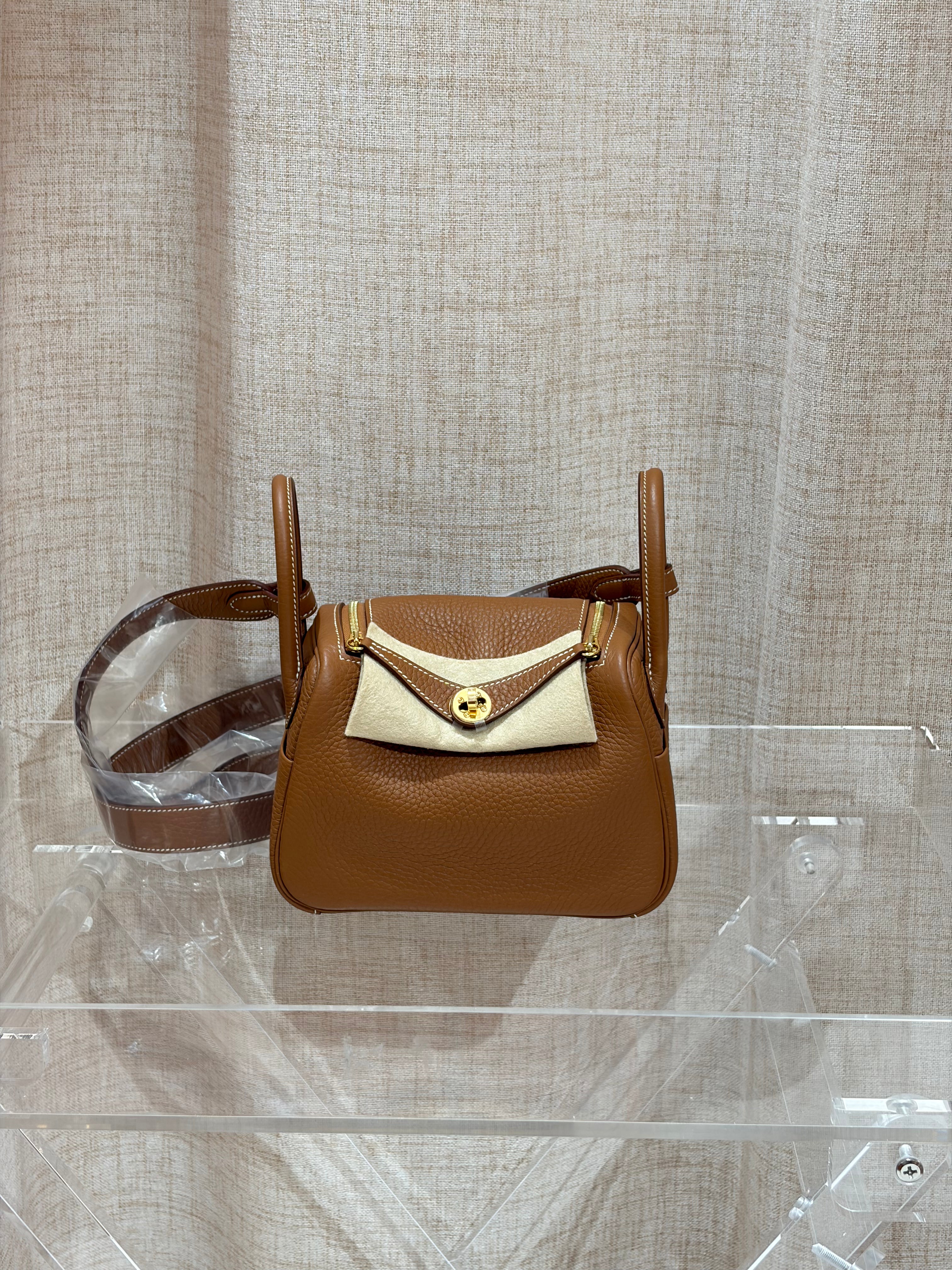 [New] Hermès Mini Lindy II Gold TC CC