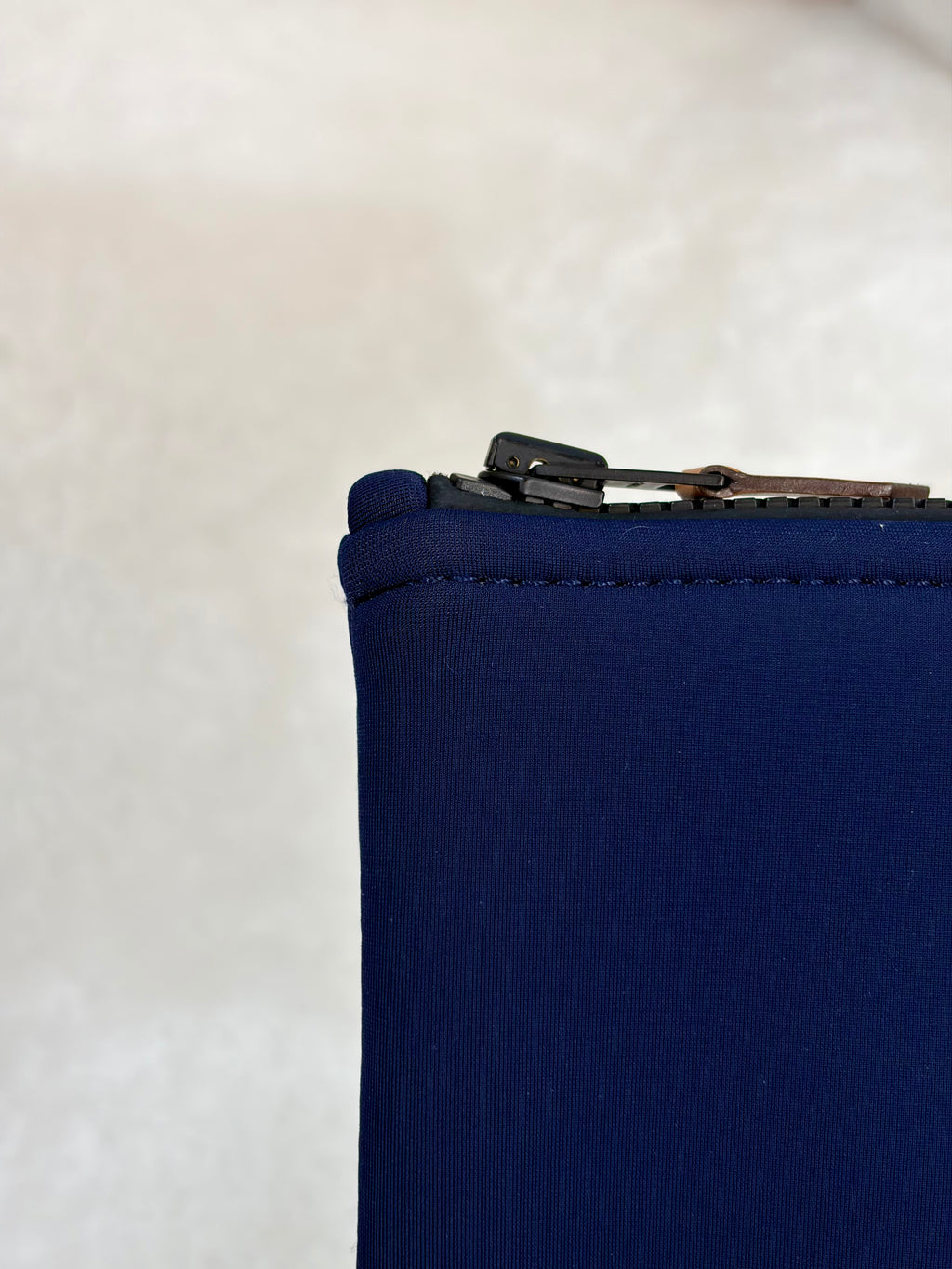 [Preloved] Hermès Neobain case Bleu Marine, small model