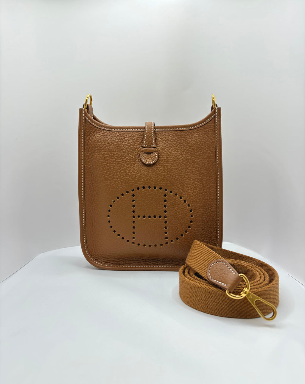 [Preloved] Hermès Mini Evelyne Gold TC CC