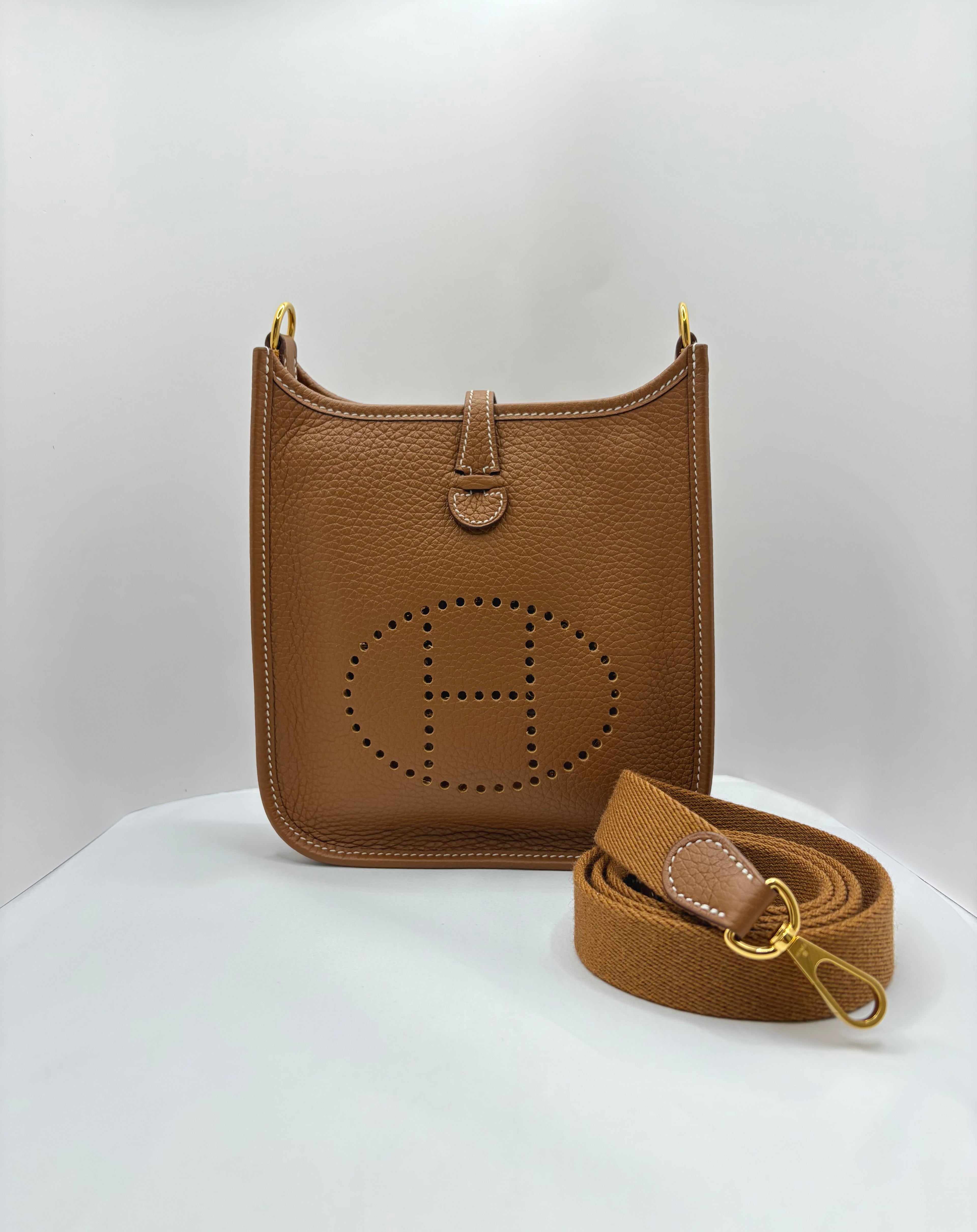 [Preloved] Hermès Mini Evelyne Gold TC CC