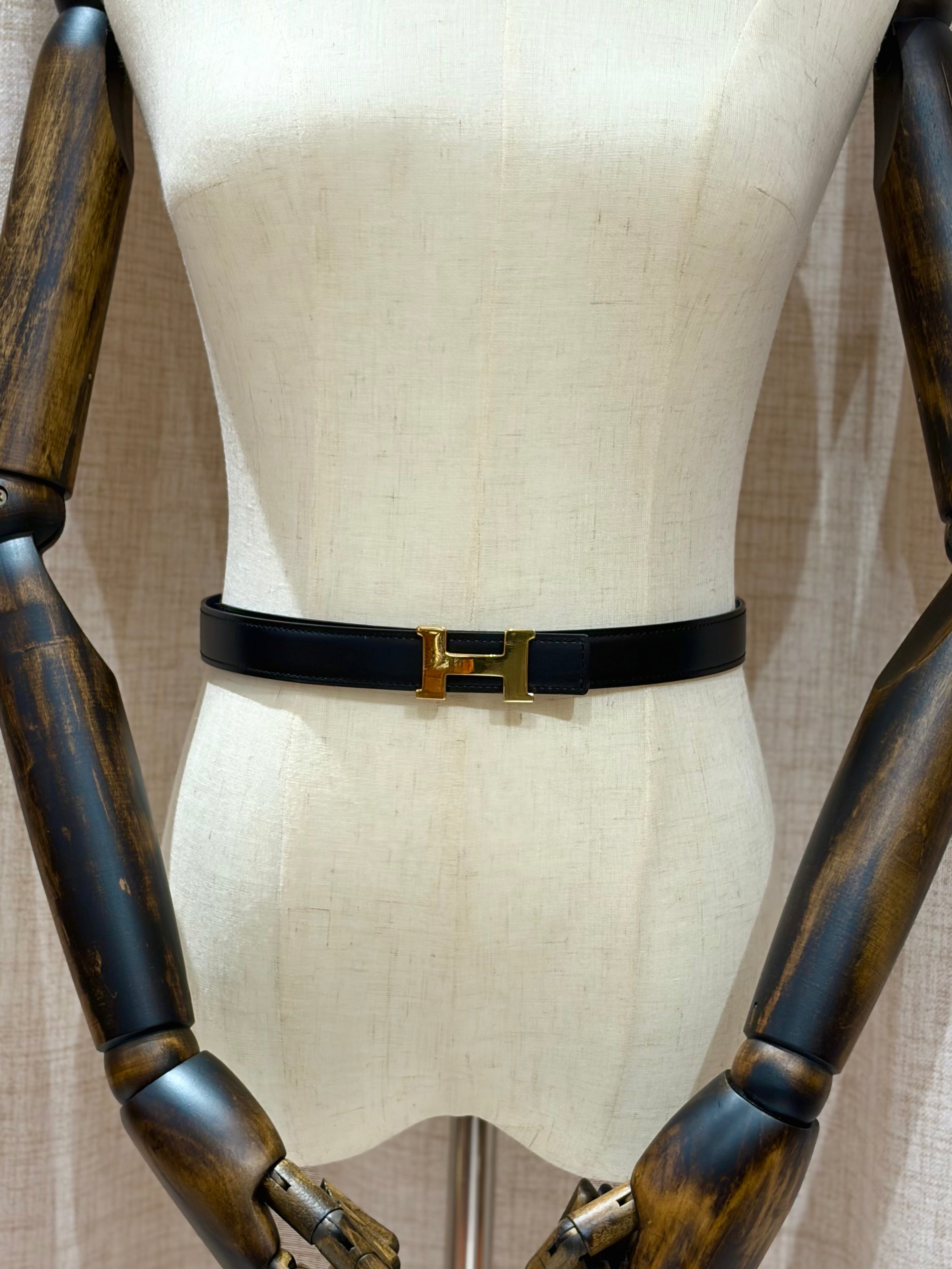 [Preloved] Hermès 24mm H Reversible Belt Black/Bleu Saphir Box/Swift 80 Gold Buckle