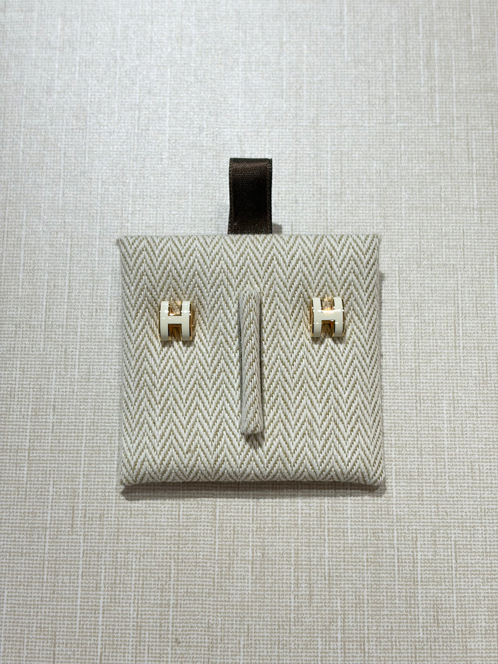 [New] Hermès Mini Pop H Earrings Craie Gold