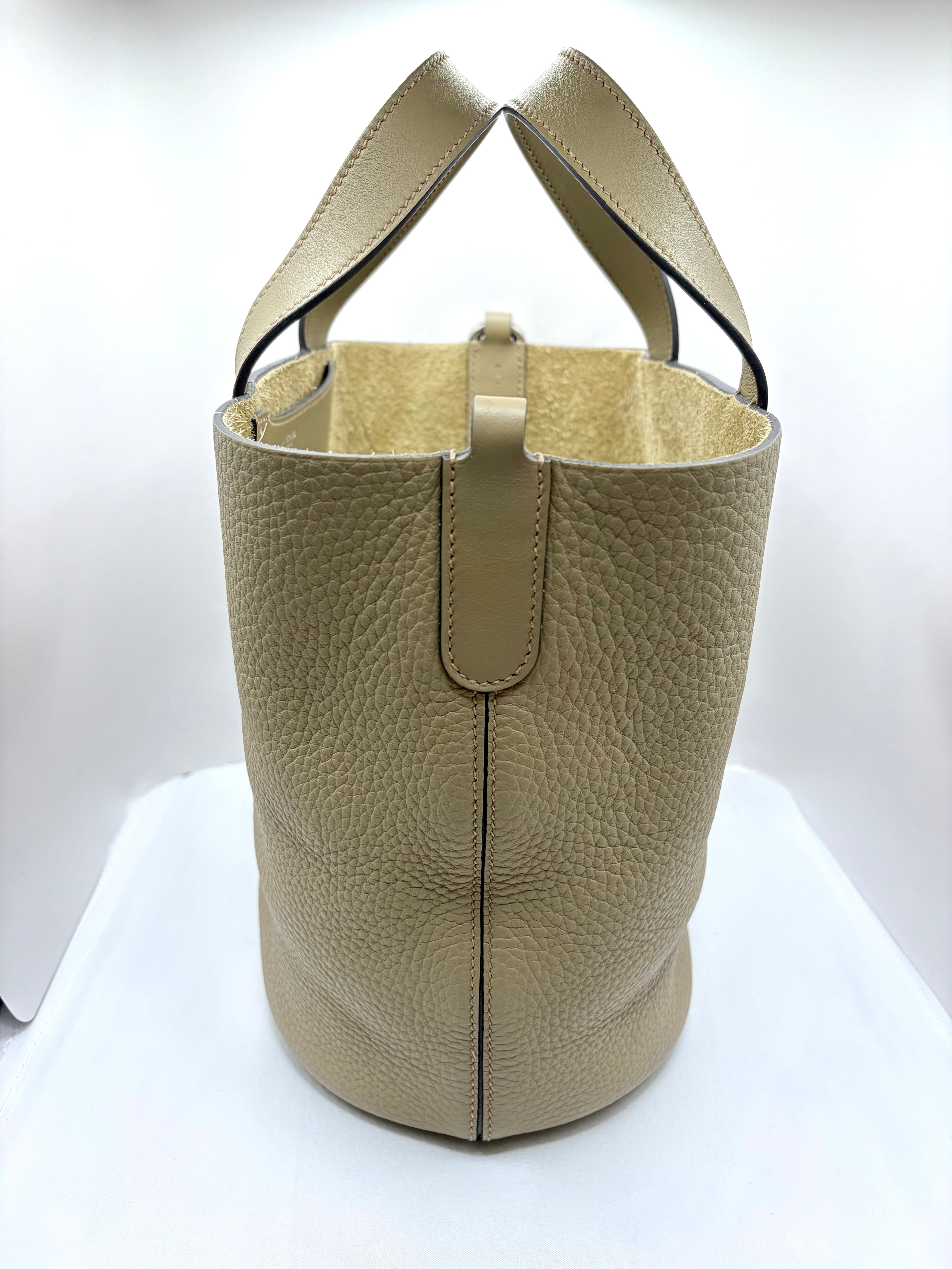 [Preloved] Hermès In-The-Loop 23 Beige Marfa TC CK