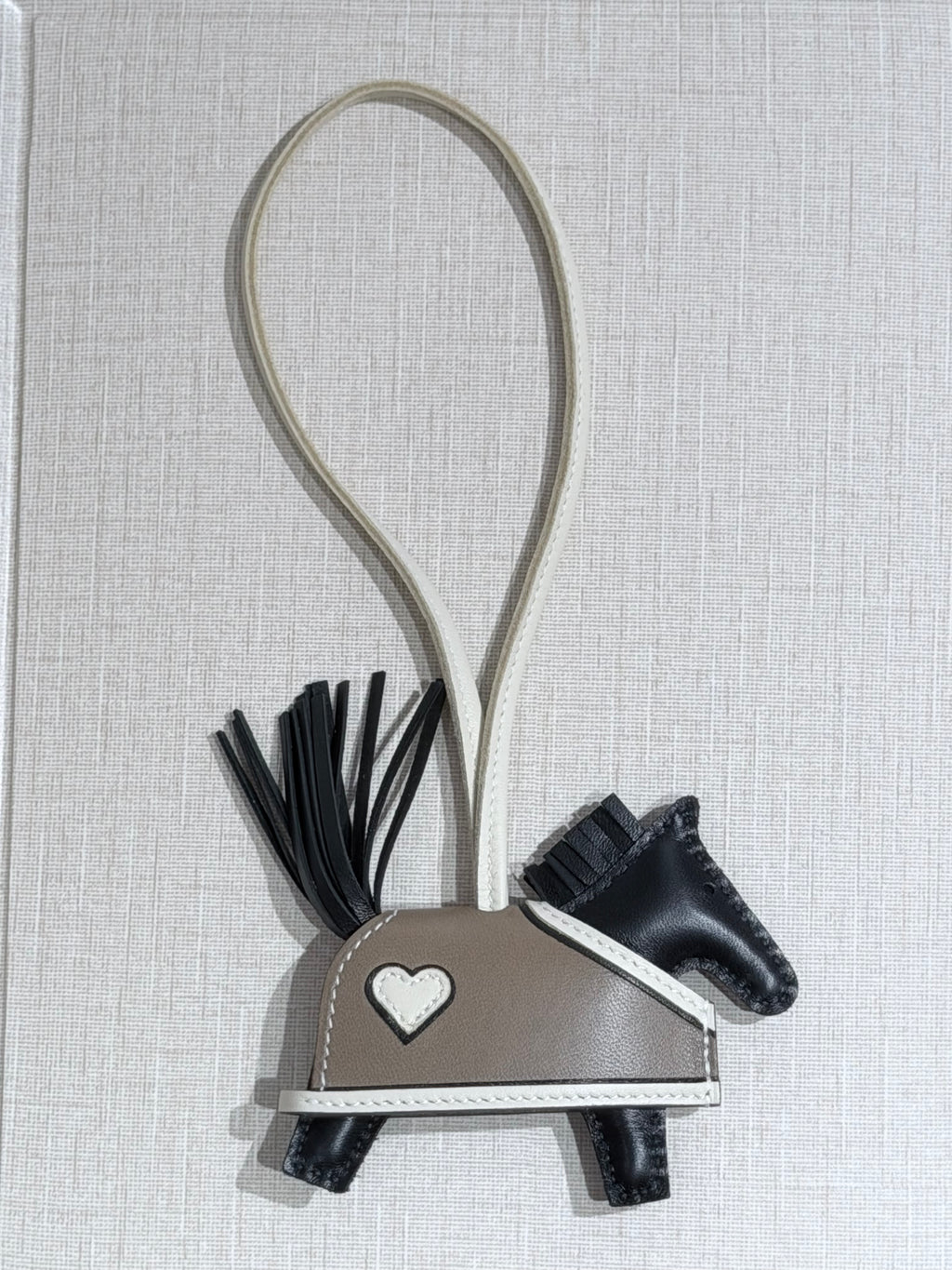 [New] Hermès Rodeo Coeur Black/Craie/Etoupe/Black PM