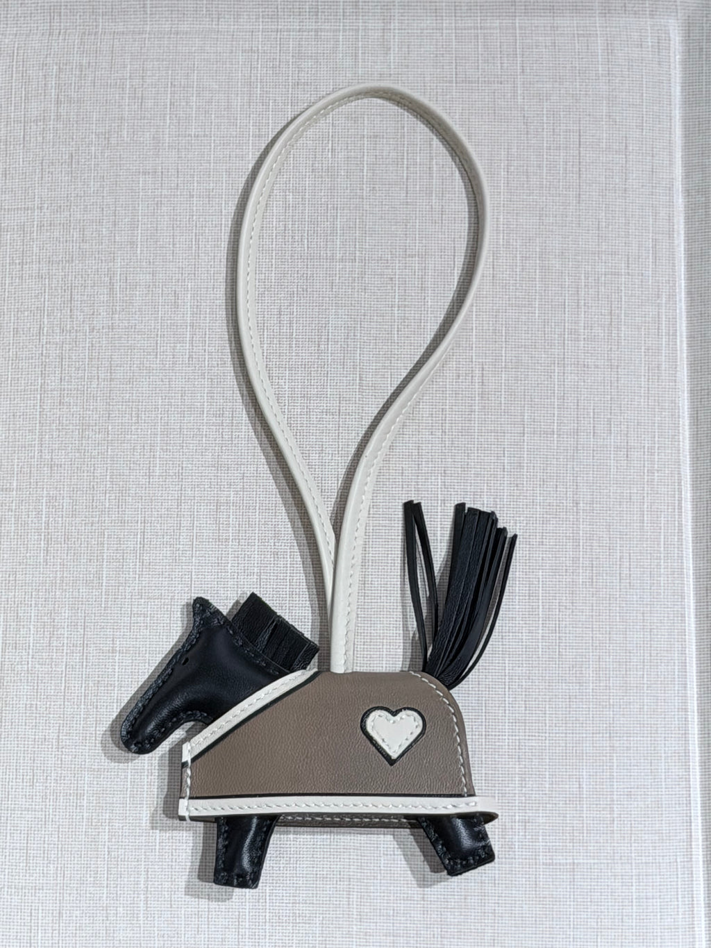 [New] Hermès Rodeo Coeur Black/Craie/Etoupe/Black PM