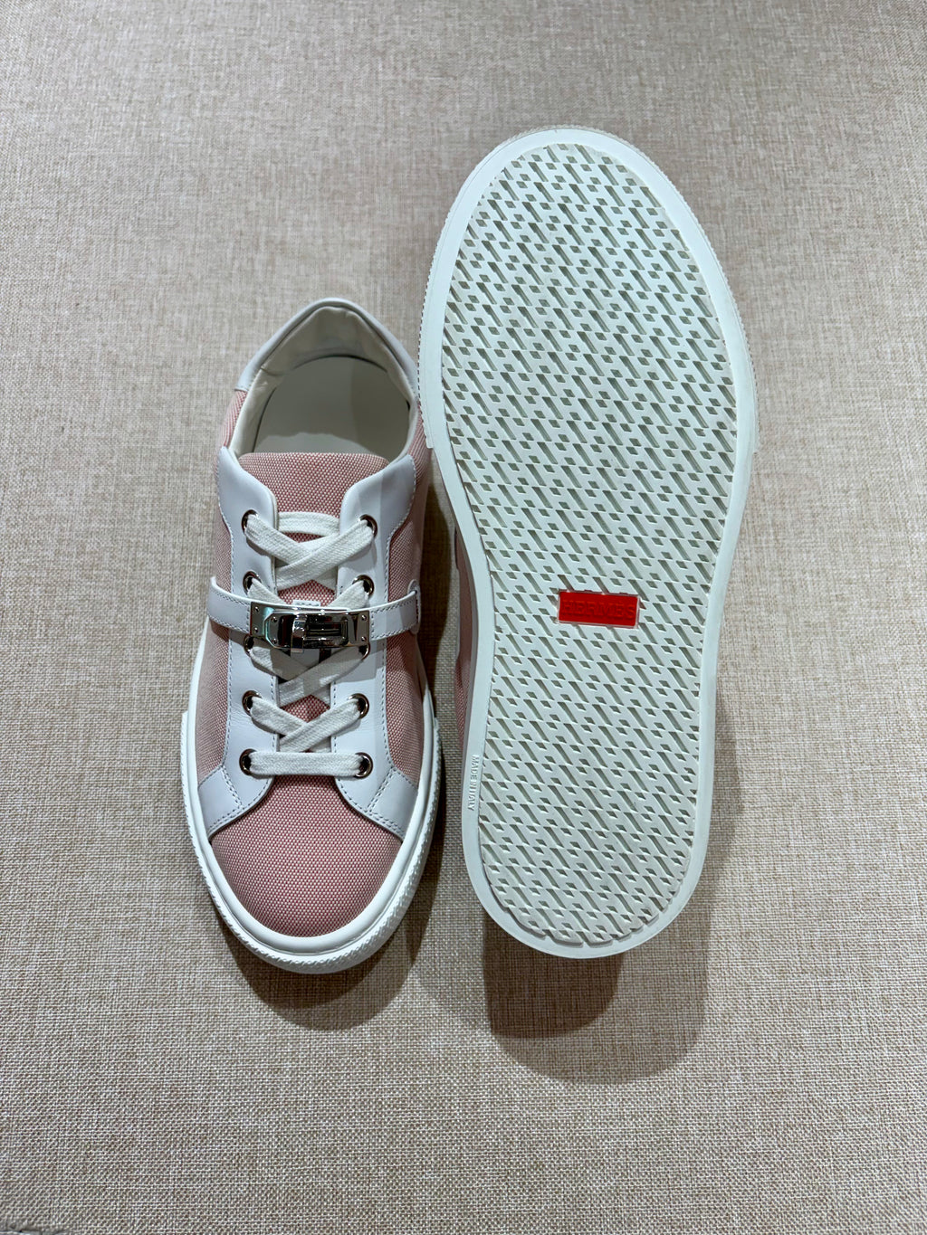 [New] Hermès  Day Sneakers Framboise/Blanc Canvas/Calfskin CK 38.5
