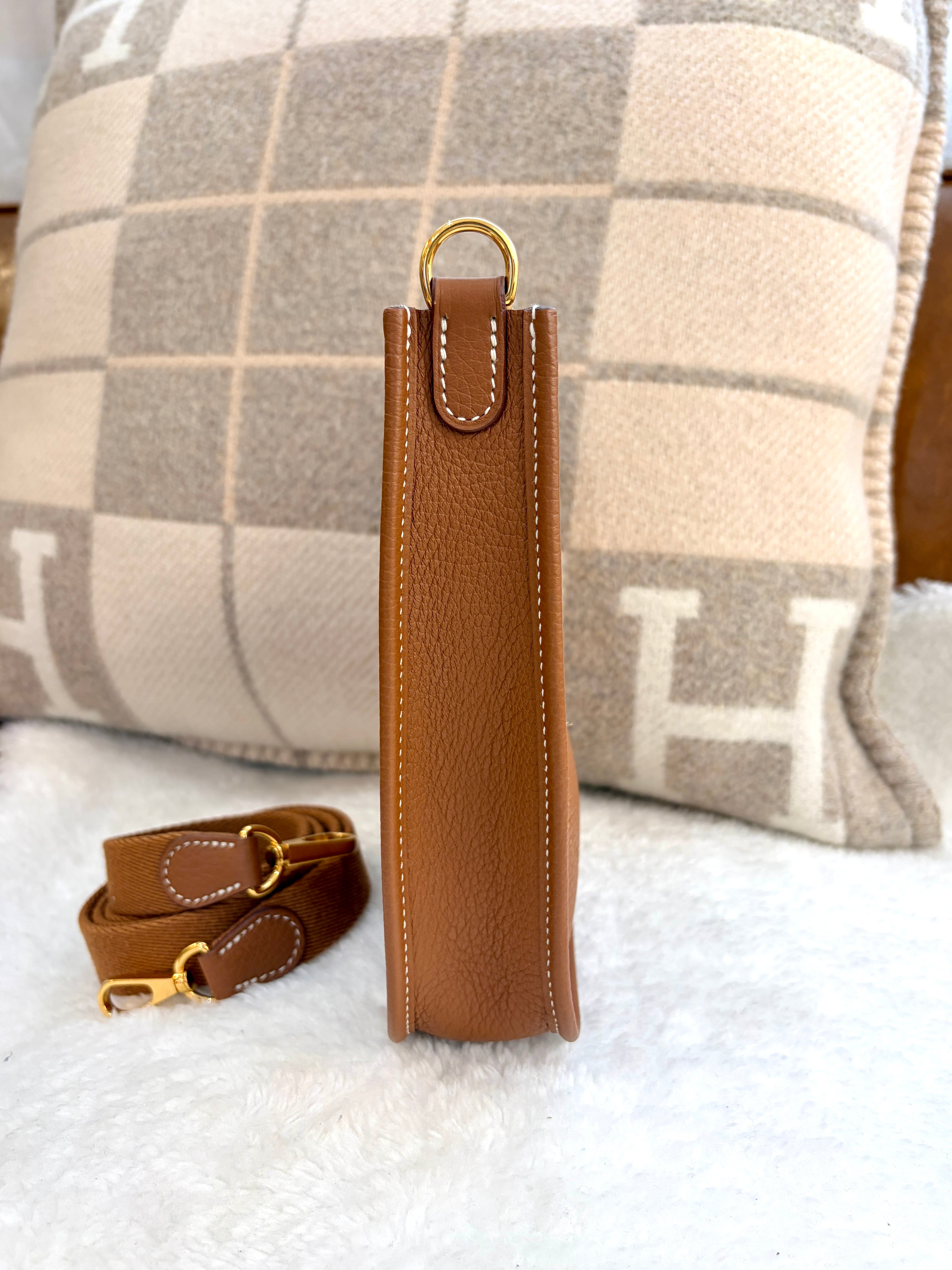 [Preloved] Hermès Mini Evelyne Gold TC CC