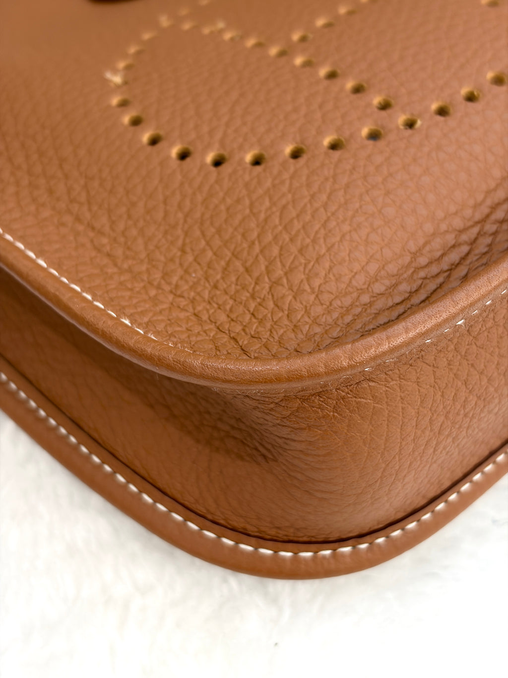[Preloved] Hermès Mini Evelyne Gold TC CC