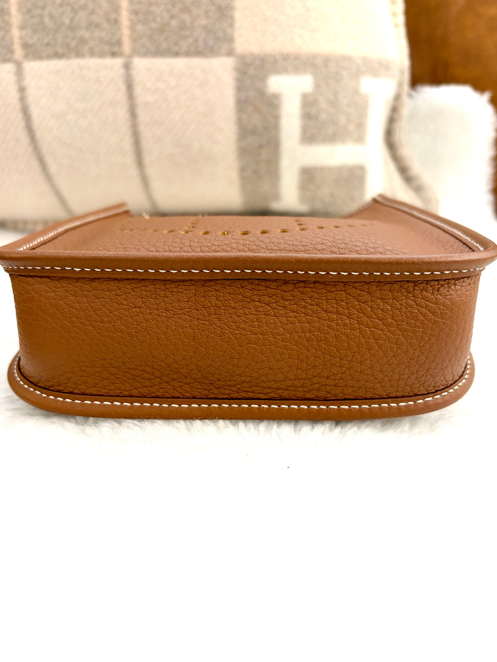 [Preloved] Hermès Mini Evelyne Gold TC CC