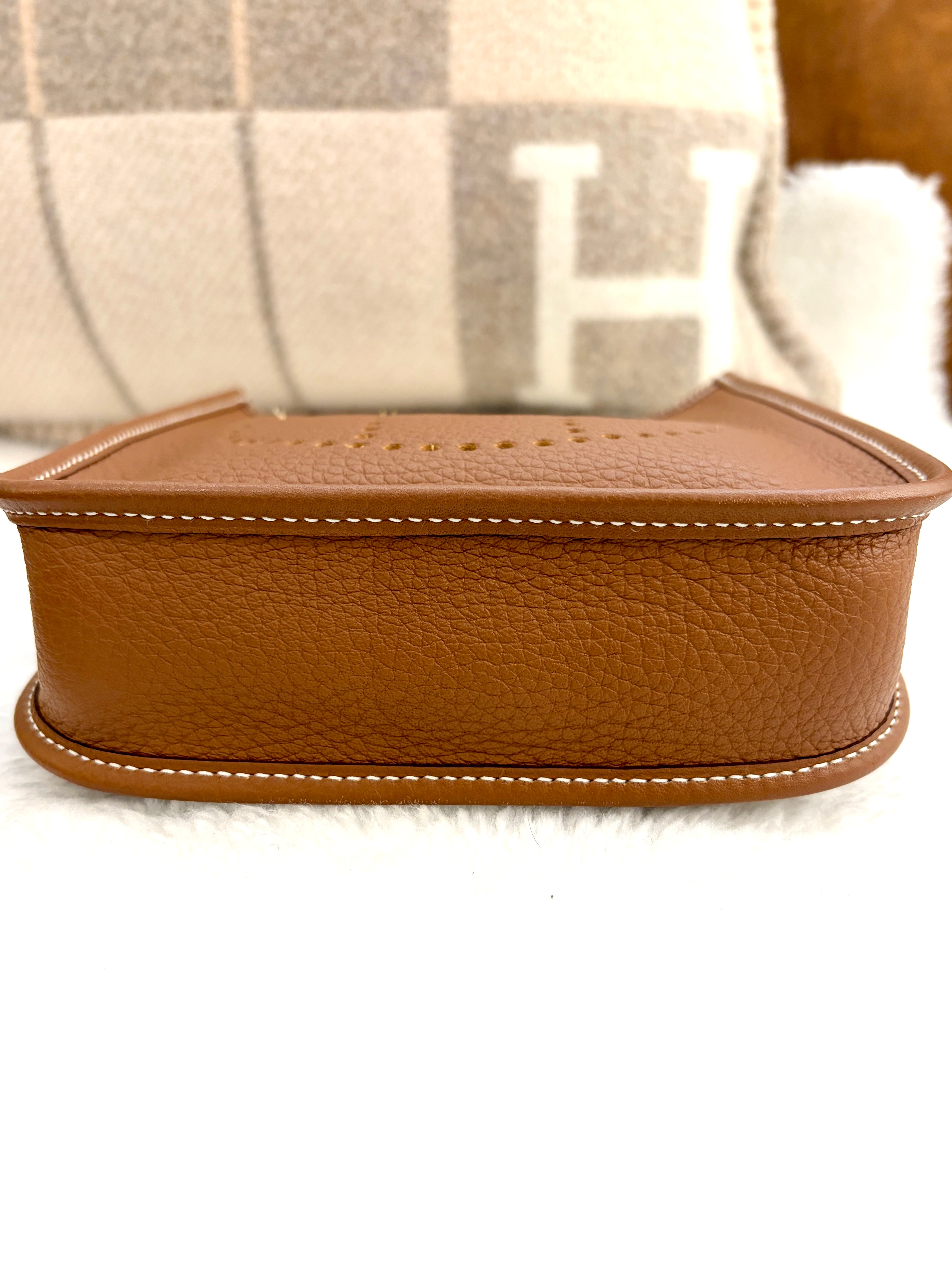[Preloved] Hermès Mini Evelyne Gold TC CC