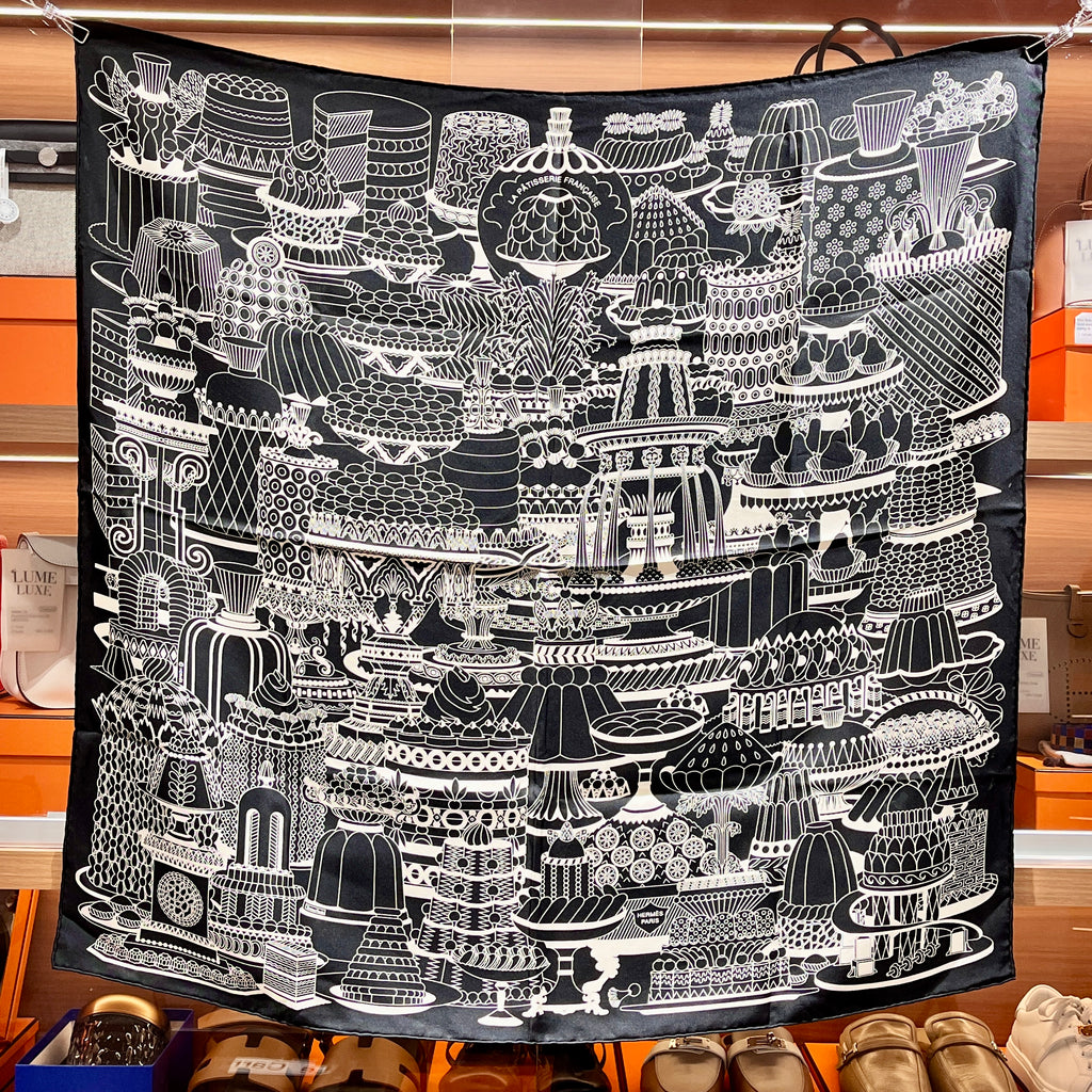 [Preloved] Hermès Scarf 90 Silk