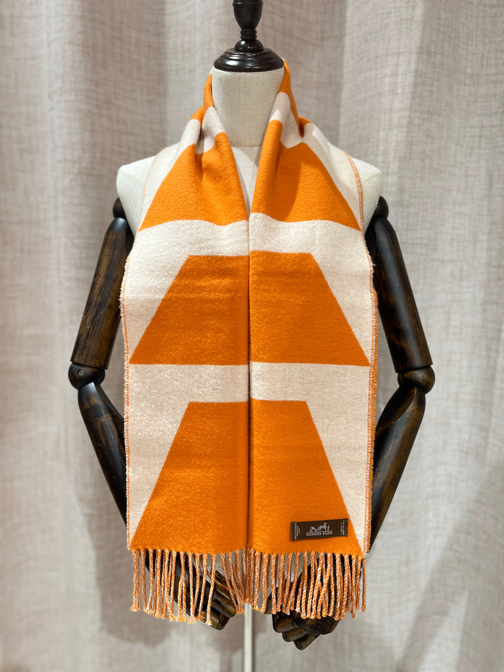 [Preloved] Hermès Casaque Optique Muffler Orange/ Beige