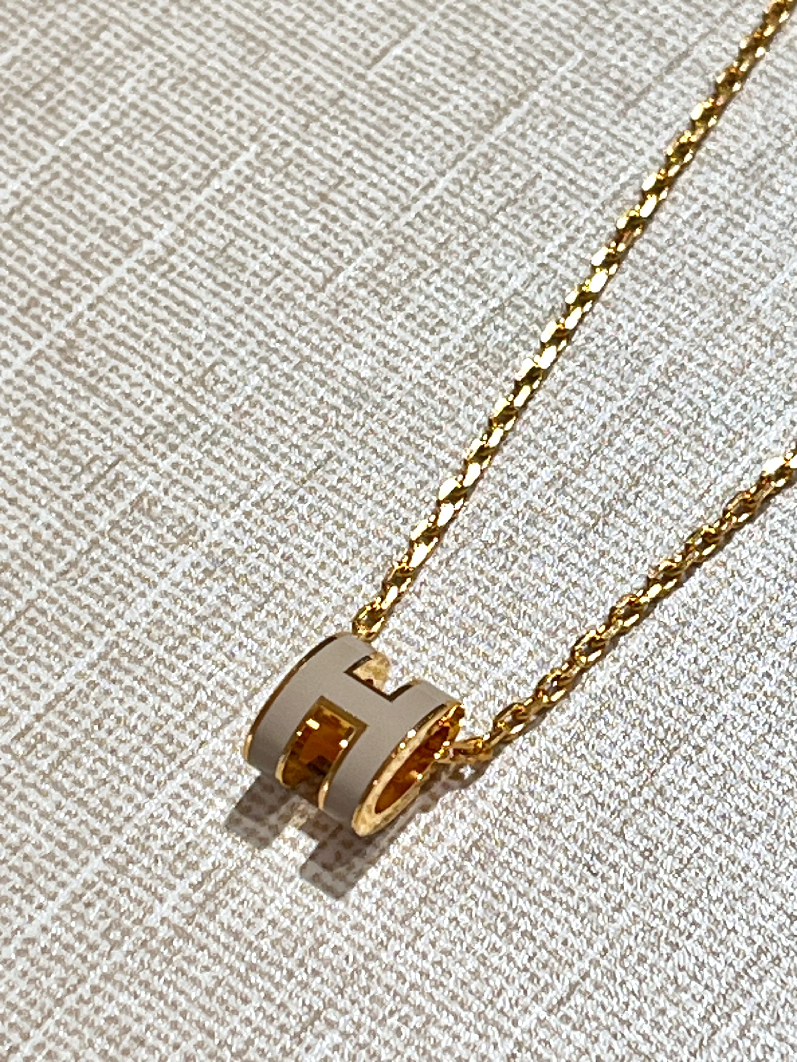 [New] Hermès Mini Pop H Pendant Marron Glacé Gold