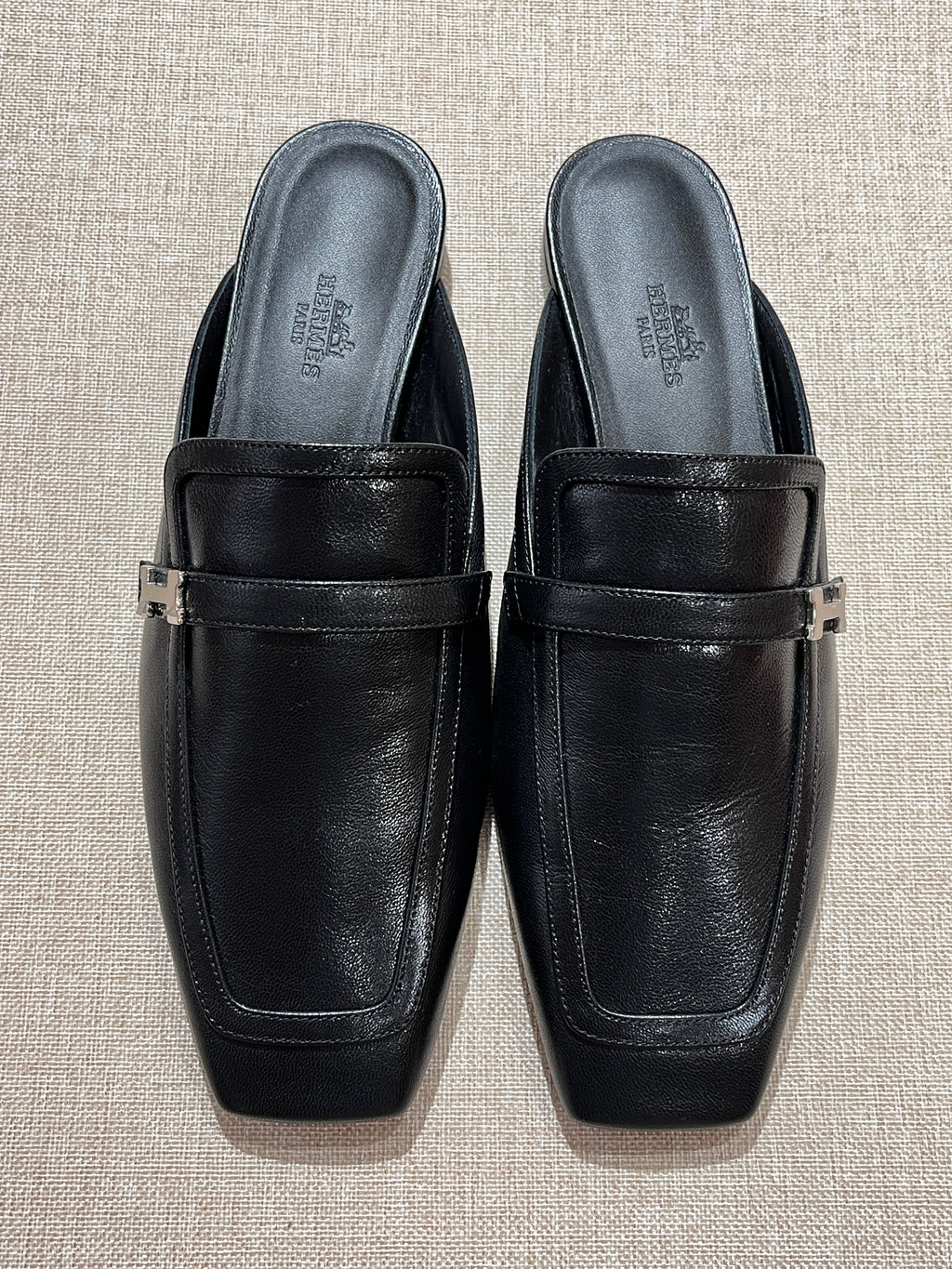 [New] Hermès Groupie Mule Black Silver 38