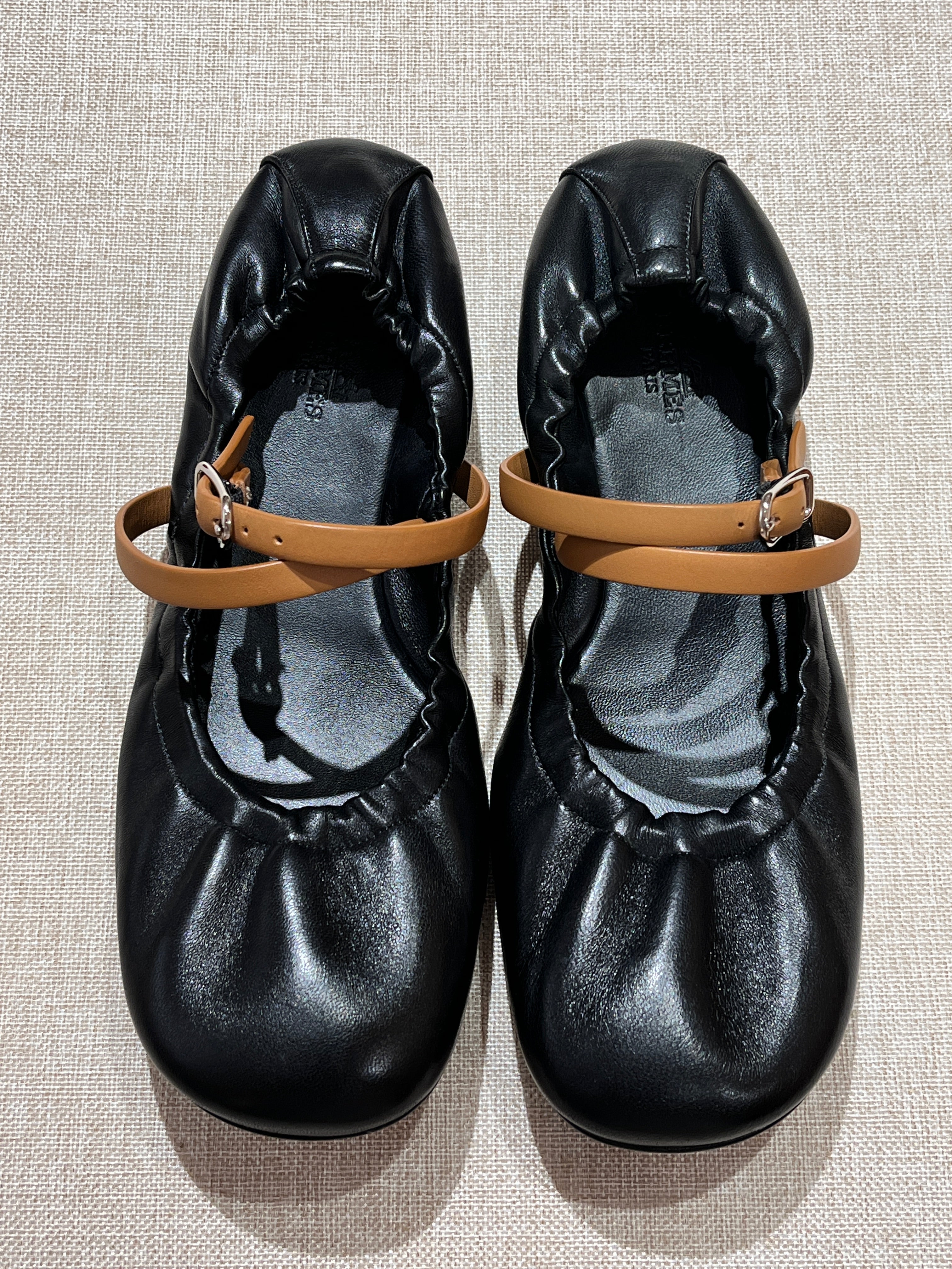 [New] Hermès Jolly Ballet Flat Noir/Naturel 37