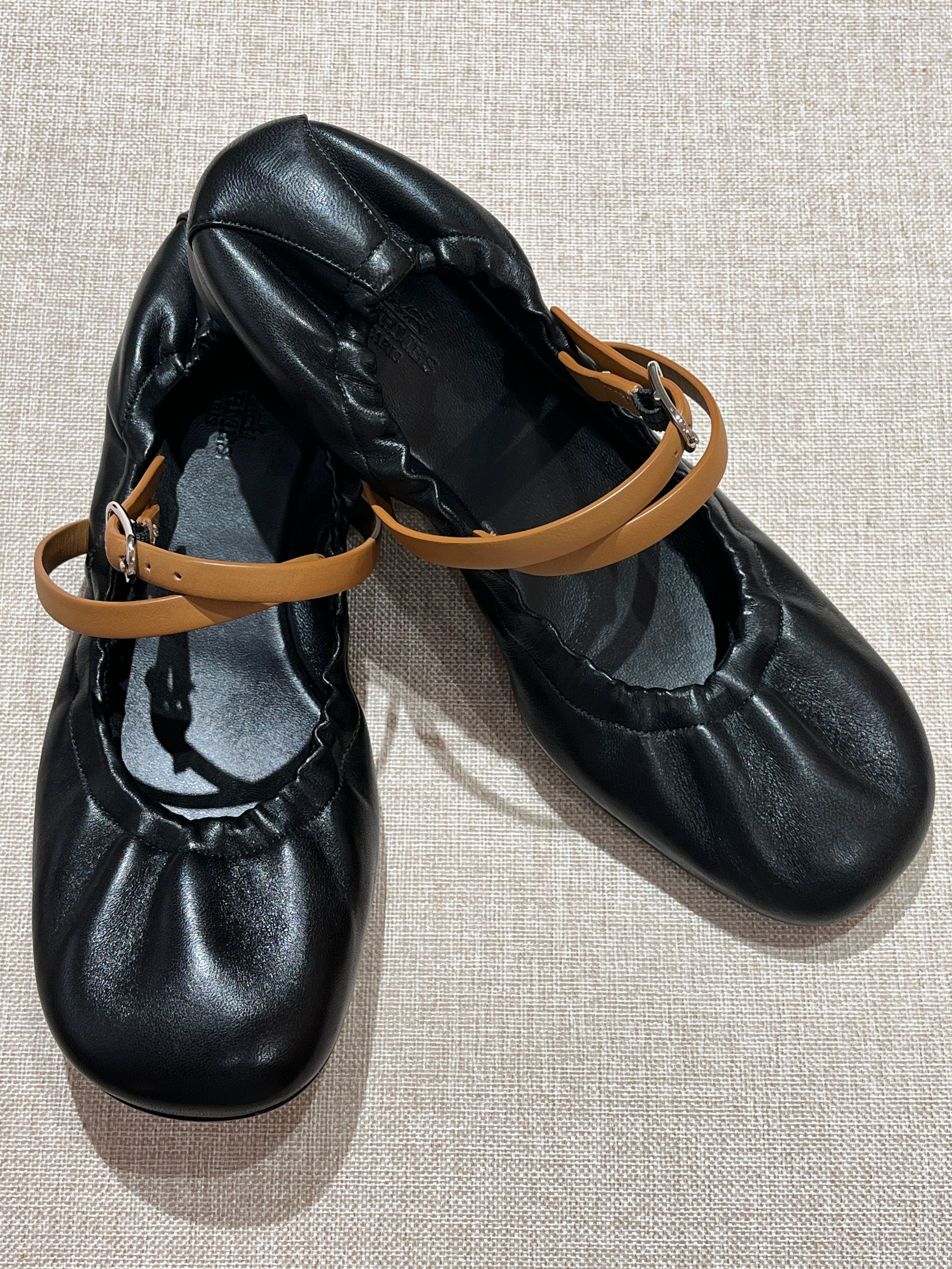 [New] Hermès Jolly Ballet Flat Noir/Naturel 37