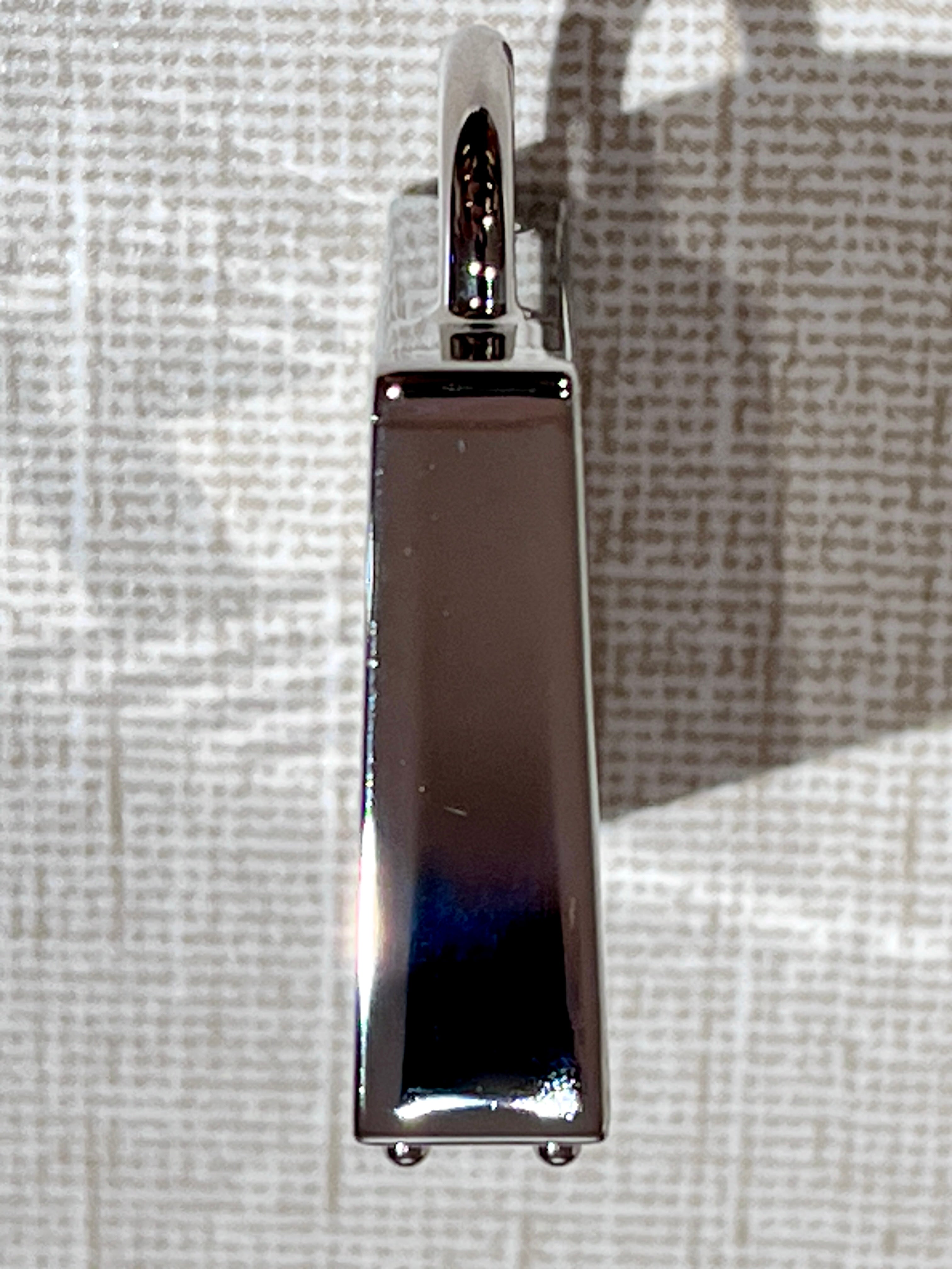 [Preloved] Hermès Curiosute Kelly Laque H Vibration Charm