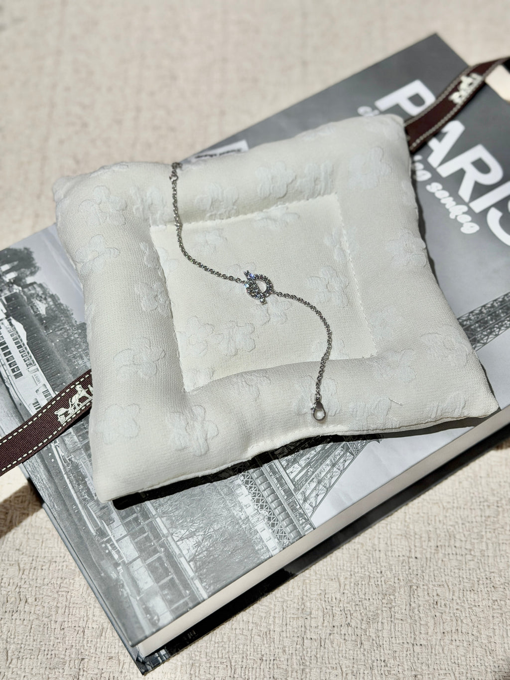 [New] Hermès Finesse Bracelet White Gold SH