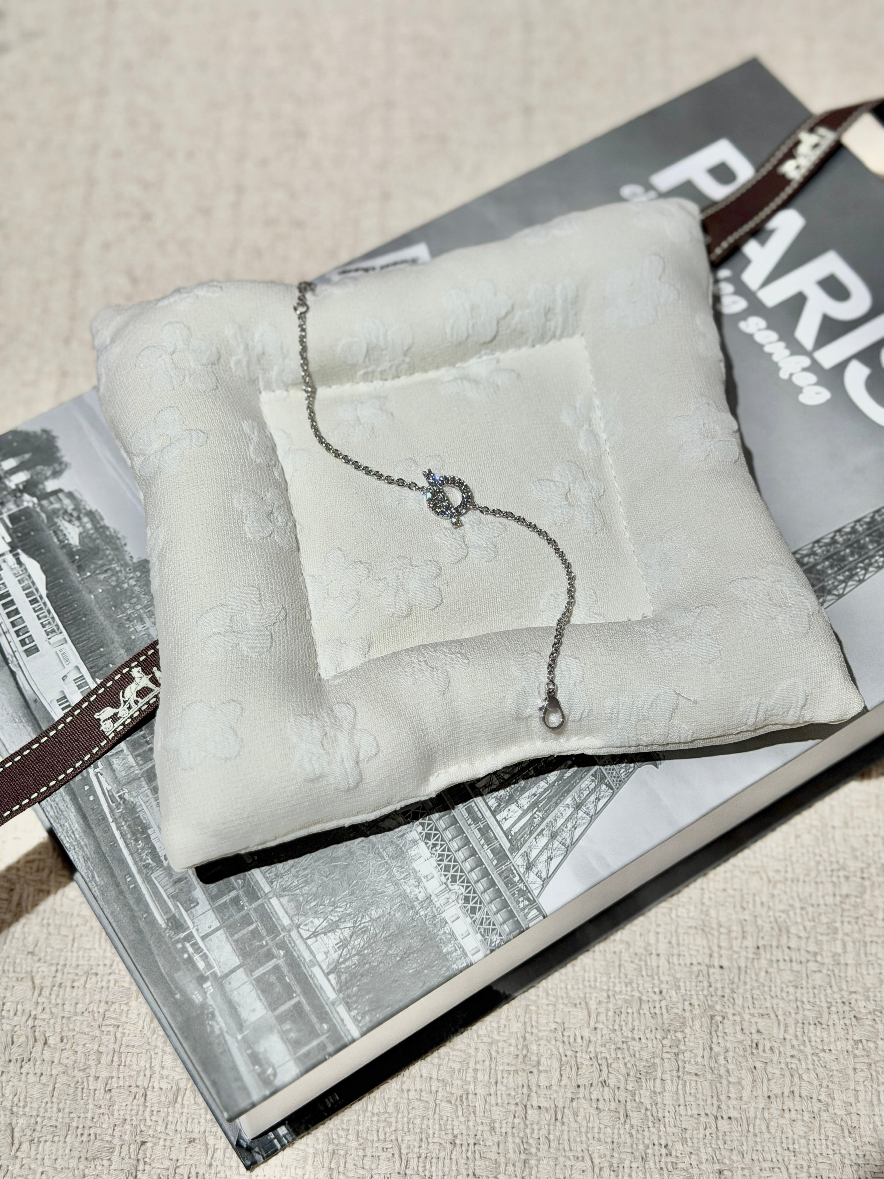 [New] Hermès Finesse Bracelet White Gold SH