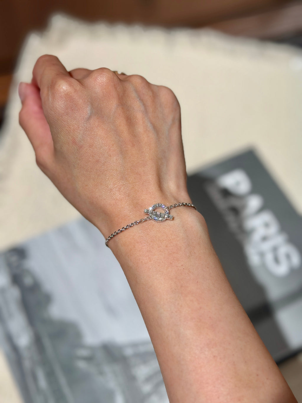 [New] Hermès Finesse Bracelet White Gold SH