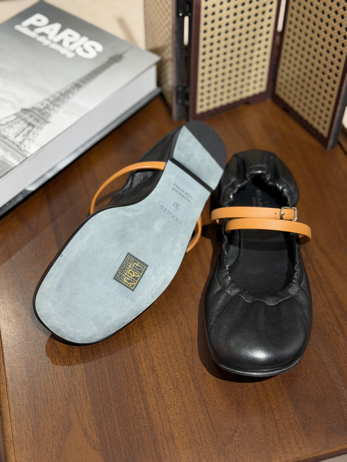 [New] Hermès Jolly Ballet Flat Noir/Naturel 37