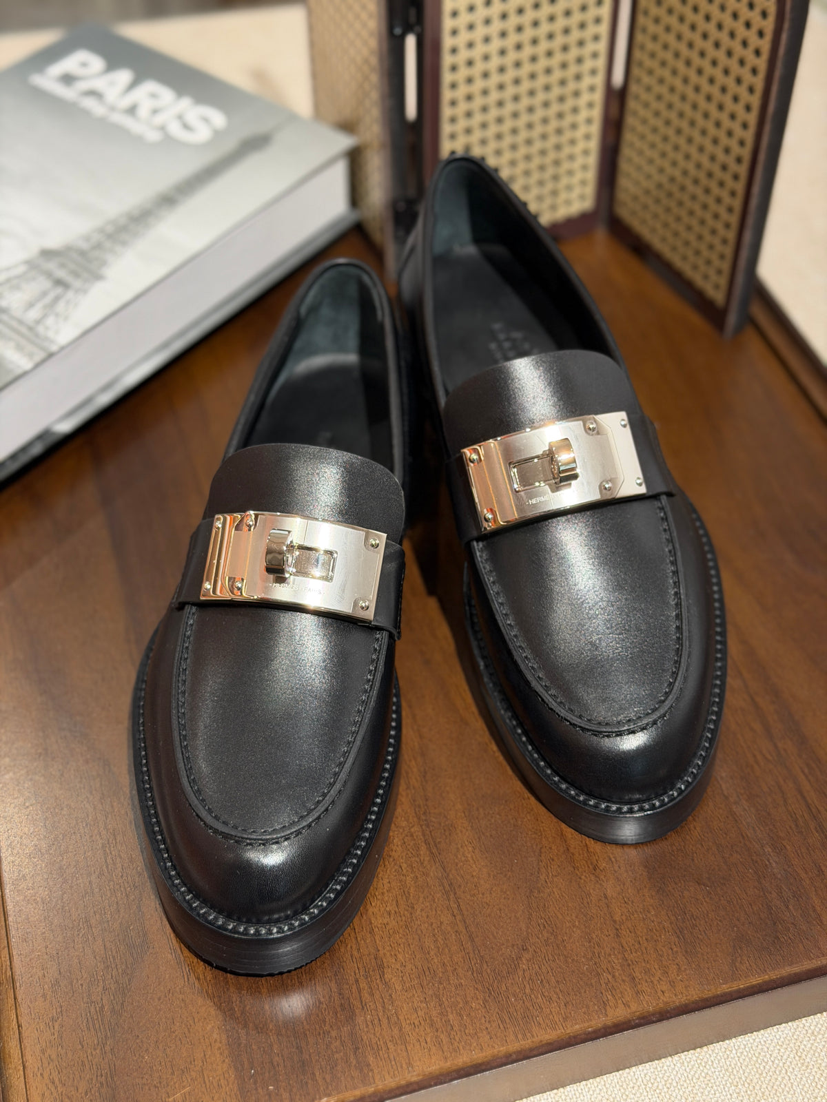 [New] Hermès Hot Loafer Black Calfskin Silver 37.5