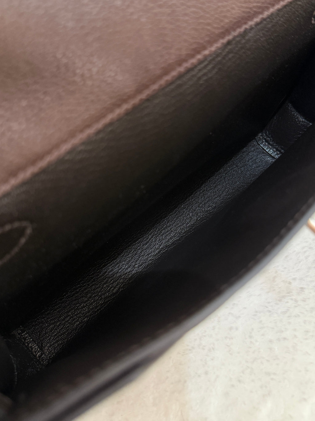 [Preloved] Hermès Kelly Depeches 25 Ebene Barenia CK